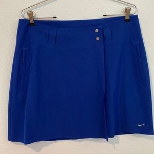 Nike dri-fit golf skirt